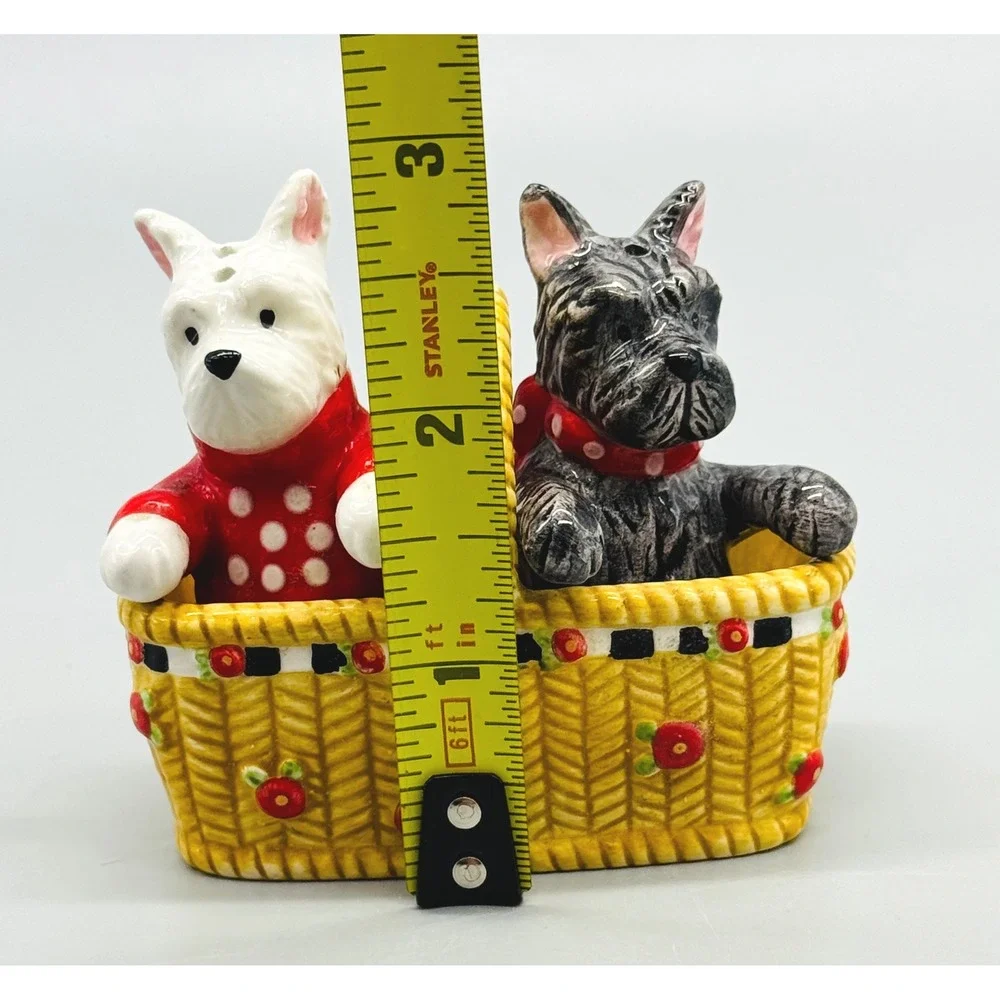 Mary Engelbreit Scottie Westie Dog Salt and Pepper Shakers Basket Set 2002